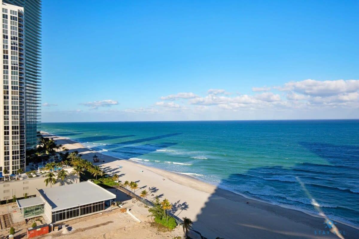 Beachfront Resort Pool Ocean View Balcony ميامي بيتش المظهر الخارجي الصورة